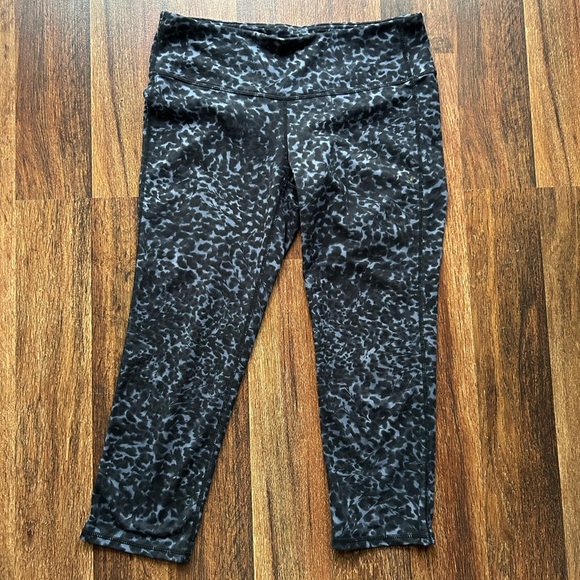 Athleta Stardust Chaturanga Cropped Legging - Picture 3 of 7